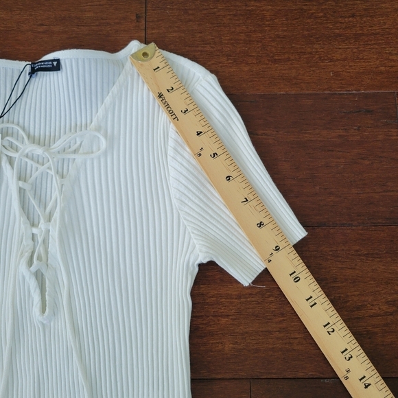 NEW Zara White Ribbed Lace-Up Short Sleeve Slim Fit Crop Top Women's Size M - Picture 9 of 9